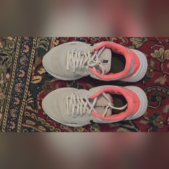 Nike Revolution Running Shoes - Picture 12 of 13